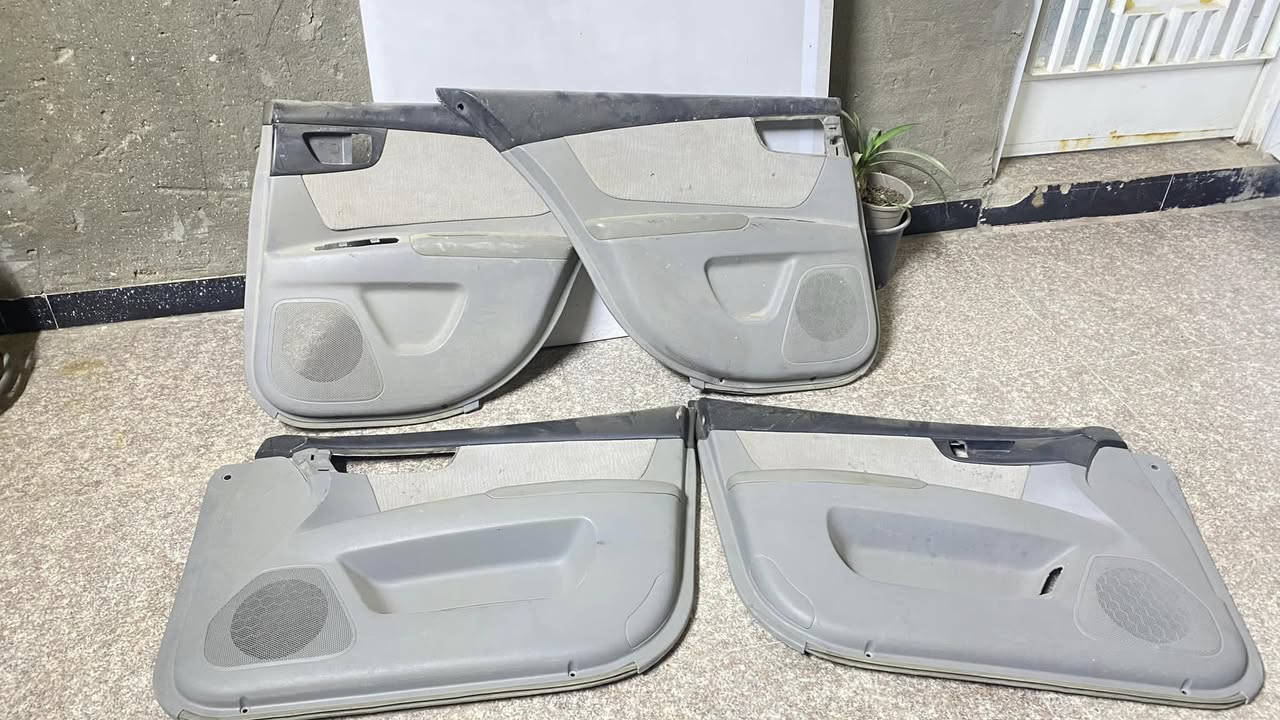 سلام عليكم بطاين اوبتما 2009 نظيفات وجدد 
***********
