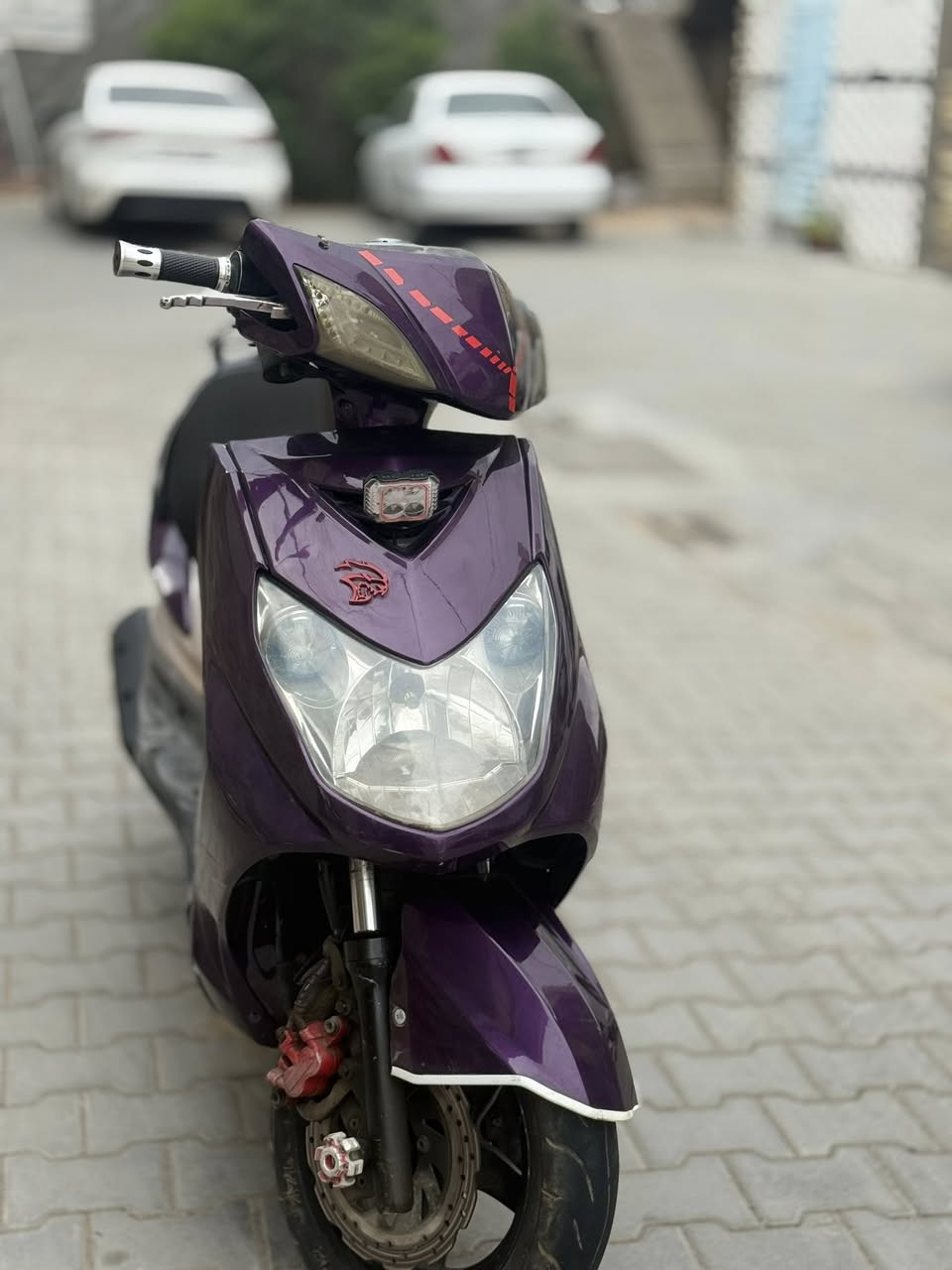 للبيع دراجه سكنس فحل مال رمبه   ماشيه ١٦الف حقيقي كفراته اصليه  محرك بلادي برغي مملعوب بيه كهربائيات كلها شغاله وراقها كامله أوي نقص مابيها السعر (٧٥٠》الف العنوان بغداد الكرخ الاتصال على الرقم ***********
