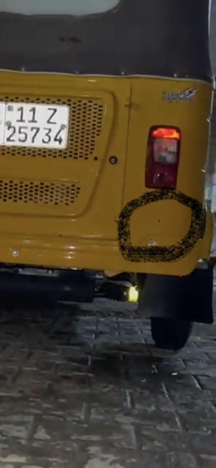 سلام عليكم تكتك للبيع 21 شهر11 يوم 25 رقم وسنويه تحويل ثاني يوم تكتك مثل ما موضح الكم بتصوير مكينه مجفت بوشه وبستم قبل سنه من مجفته سعر8ملاين وبيه مجال حك لجيه رقم***********
