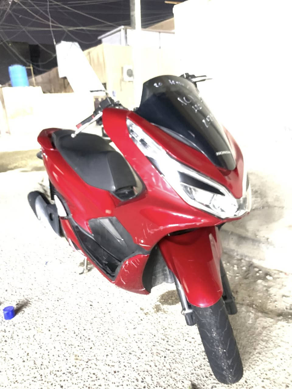 السلام عليكم للبيع pcx جيل ثالث ماليزي الدراجة جديدة مكفولة مابيهة اي نقص مكاني بغداد مدينة الصدر الشماعية السعر خاص وهاذ رقمي ***********
