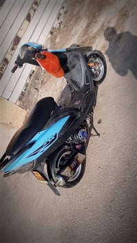 ماكس • موتوسيكل • عليها مجال