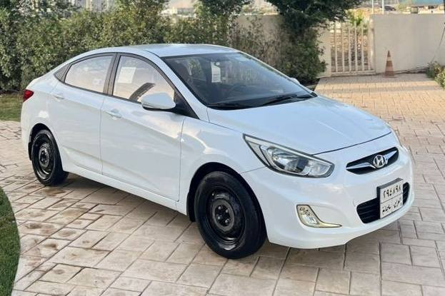 هیۆندای ئەکسێنت 2017 گێر ئۆتۆماتیک خلیجی
ناو زەرد 
مواسەفات ئێکۆ و ABS
تەنیا یەك پەڵە بۆیاخی هەیە 
ماباقی هەموو گیانی بەشەرت 
هیچ مەسرەفێکی تێدانیە 
نموونە لە جوانی و پاکی 

سـعـر : لە کۆمێنت داوابکە ڕاستەوخۆ بۆت دێت 📥 

گێر و مەکیەنەی بەشەرت 
هیچ کێشەیەکی تێدا نییە 

ژمارەی خاوەنەکەی 
***********
