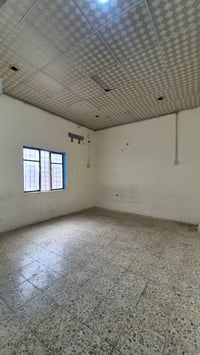 حي القائم • غرفتين • طابق ثاني