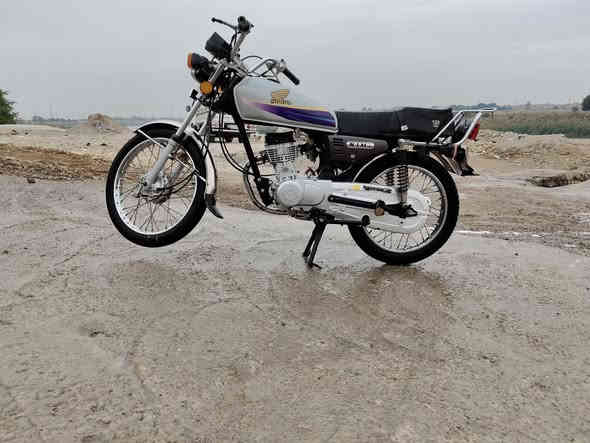 البيع شاصي15 أوراق نضفات تعمري كله 24 مكينه اصلي كهربيات كله شغاله ***********
