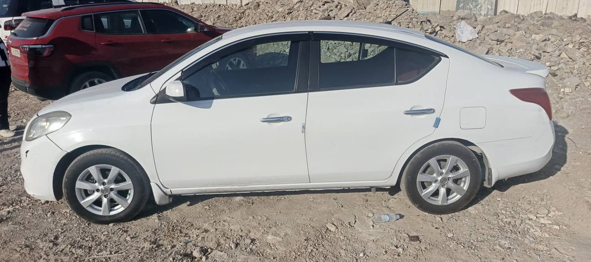 سلام عليكم نيسان فيرسا ٢٠١٣ وارد سيارة نظيفه محرك كير تبريد خير من الله دواخل نظيفه السعر ٨٥ وبيها مجال أي استفسار رقم أو واتساب ***********
