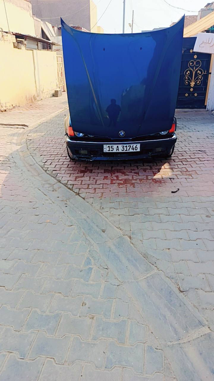 السلام عليكم بي ام 735فول مواصفات ماعدا الفتحه رقم انكليزي انبار بسمي كيرمحرك خيرمن الله تبريدتدفئه شغالات باتري جديداترايك مفتوح السعر50مكاني رمادي تاميم ***********
