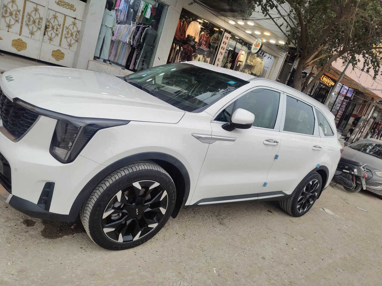 كيا سورنتو فول عدا البنوراما 2025 زيرو مكفوله من جكة الابره بيع مستعجل سعر مناسب  استفسار ***********
