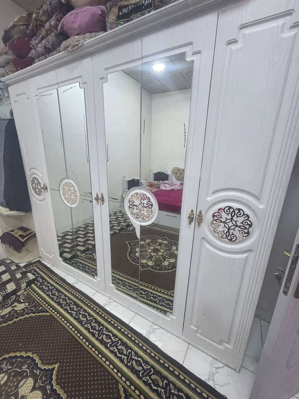 غرفه نوم للبيع السعر 350 ***********
