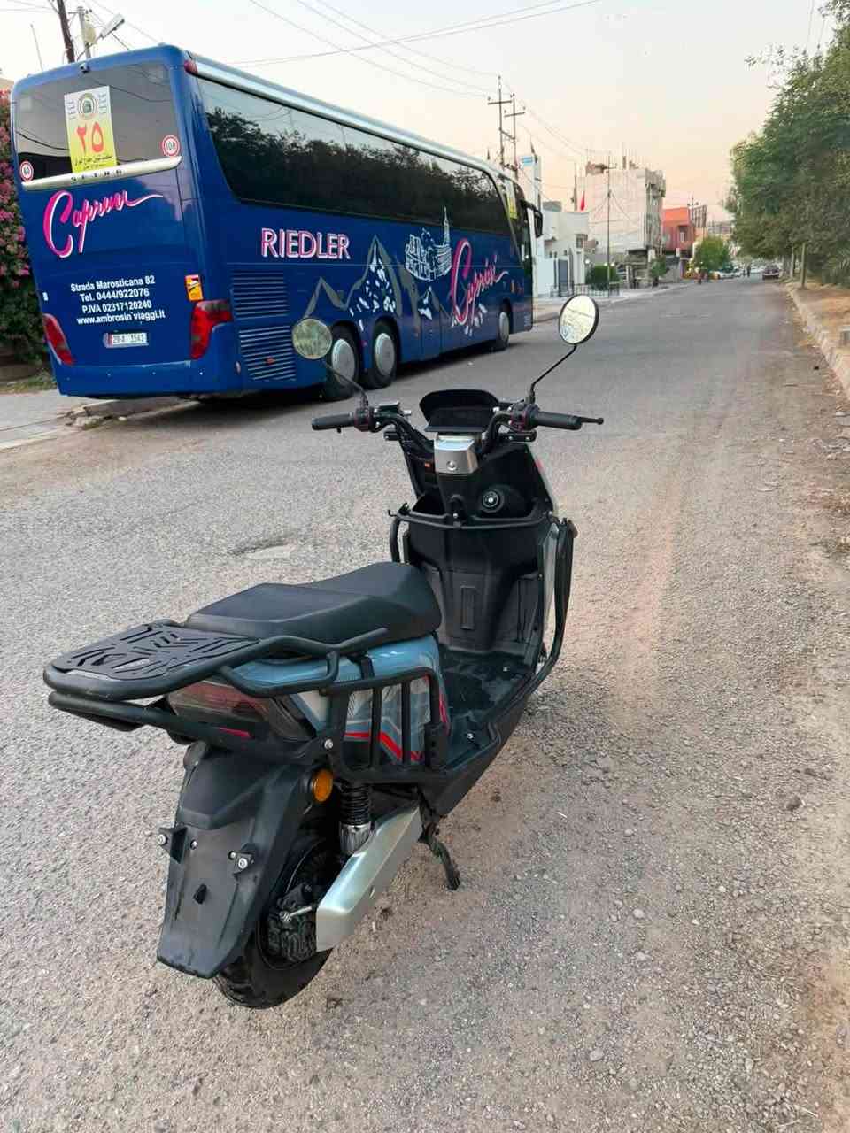 سلام عليكم دراجة شحن ٦ بطاريات جديدة وكالة ملف جديدة دراجة حيل نظيفة مستعملة قليل سرعة ٧٠ حقيقي كل مواصفات بيها مكان كركوك سعر ٨٥٠ وبيها مجال بسيط للتواصل ***********
