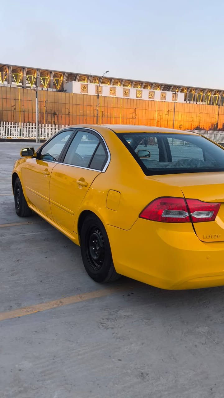 سلام عليكم شباب
كيه اوبتيما مديل 2010
ادوات ادوات ادوات 
كصه جنطه  جاهزه 
متومه لوحات وسنويه انكليزي 
على رقم الشاصي بغداد 
 السعر 45
العنوان ناصريه
***********
