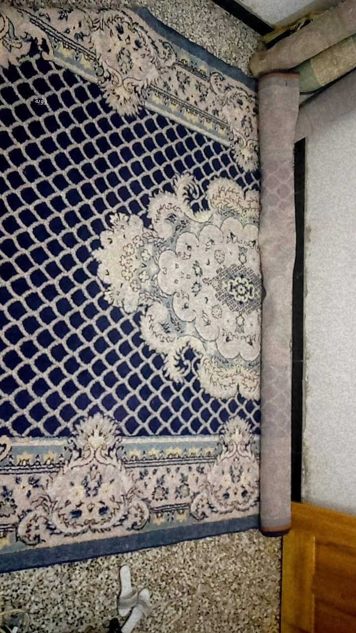 زوالي للبيع قطعتين الون النيلي 5في 3 والحمره 2ونص في 3 مكاني بغداد مدينة الصدر السعر اثنينهن ب125 الشراي يخابرني رقم الموبايل ***********
