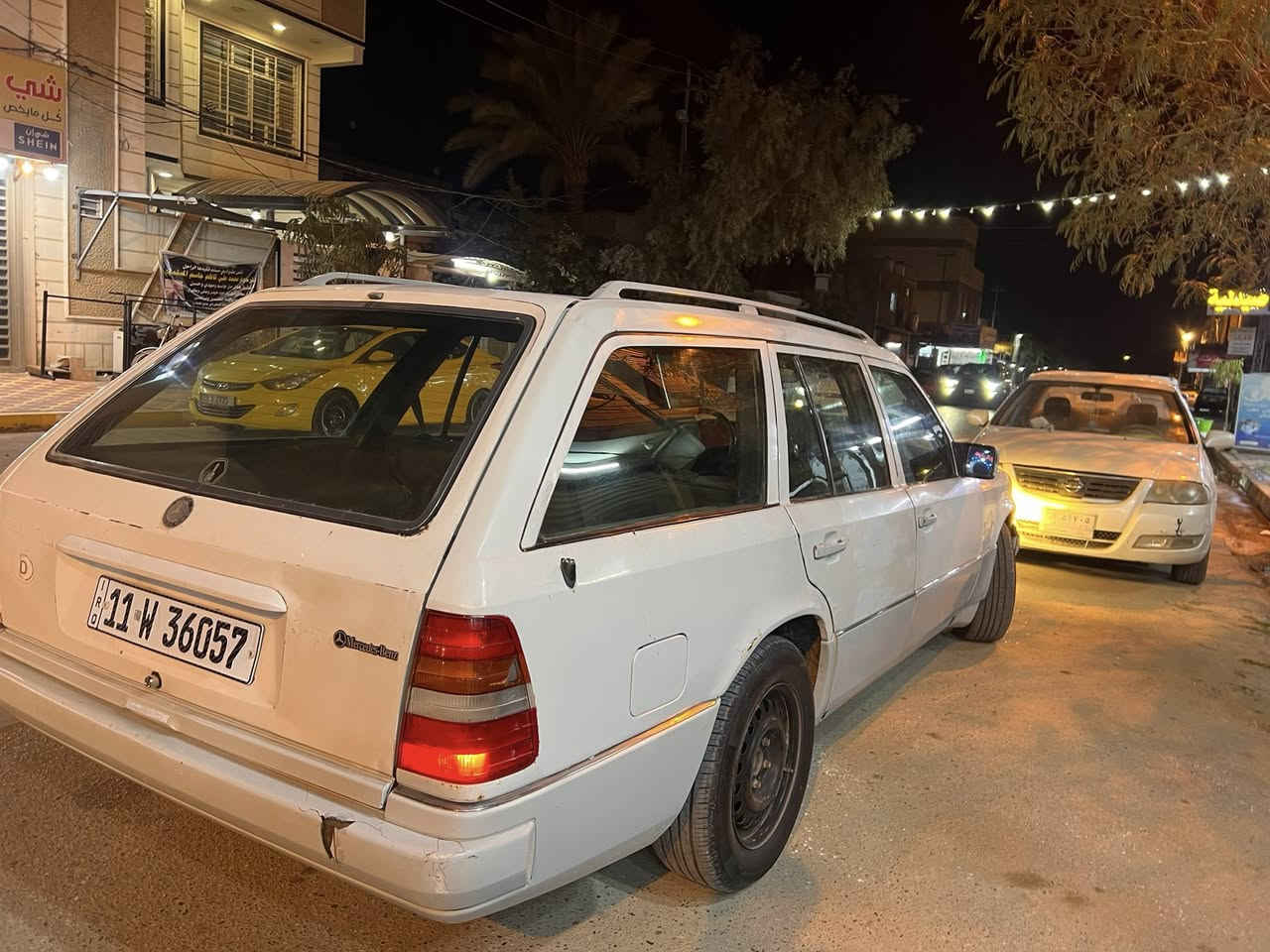 السلام عليكم مرسيدس مديل 89سياره جاهزه قواعد جدد دبلا حداديه تخم تاير مله جديد مكينه وكير محورات بطه 3000مكينه وگير جديدات سياره بسمي  للبيع للاستفسار ***********
