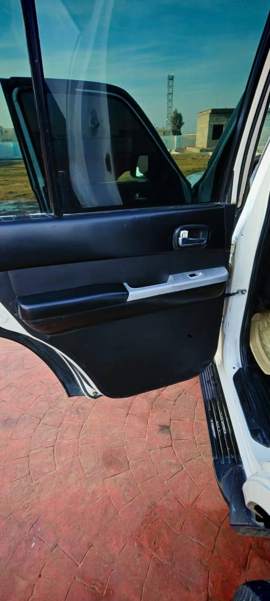 نيسان باترول محرك ٤٨٠٠بلاد للبيع مال مزاد سعر85
 وبيه مجال مصبوغه عام بيه قطعه وحده جاملغ مال السايق
 ***********
