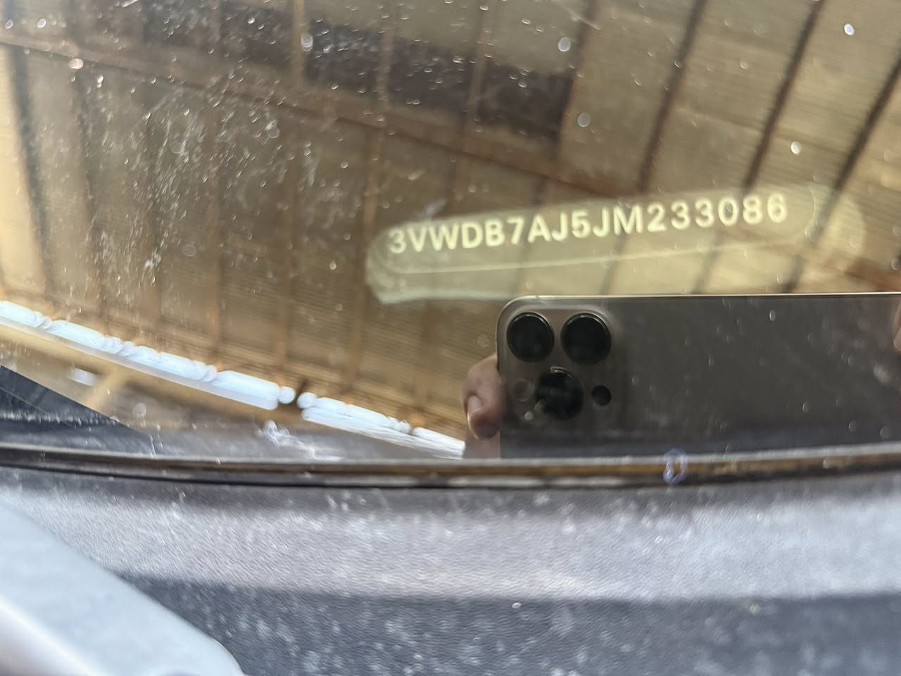 سلام عليكم جيتا 2018فول مواصفات بصمه رادارات خلفي فتحت سقف تتفيه  كشنات سياره فول فول محرك 14تيربو محرك شرط لا نفخ ولا صرف ولا مفتوح تبريد ثلج تتفيه ناار🥀ضررها خمس قطع ابيعك احزام بدون دواخل فقط الدوسه وفوق الدوسه شبر سياره شرط اترايها عل بصره قطاره مال بانزين الستفسار اتصل ***********🌹***********سعرها 125$وبيها مجال
