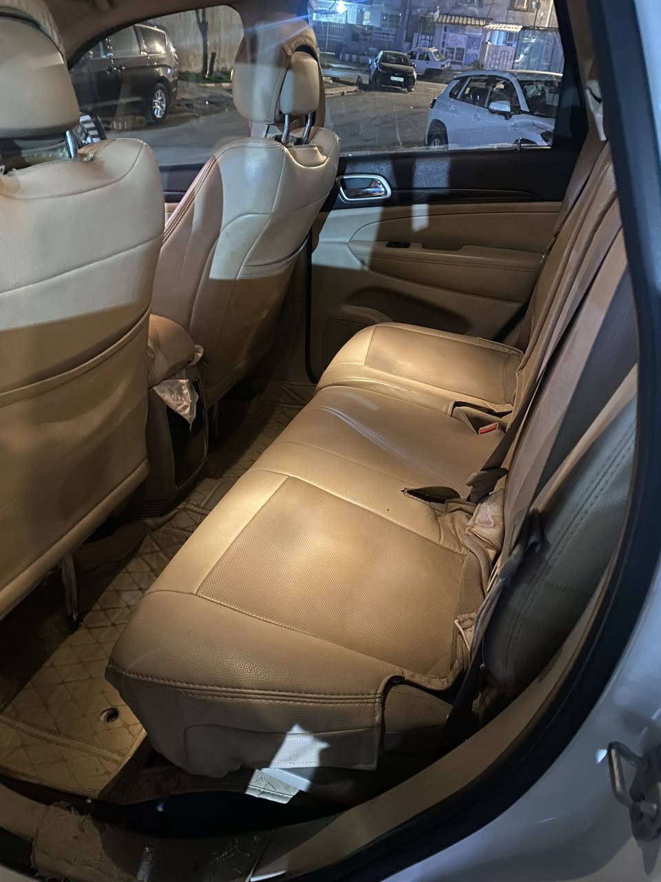 السلام عليكم
جيب لاريدو خليجي وكاله ليث العبيدي للبيع
موديل ٢٠١٨  

السياره رقمها اربيل بسمي و ماشيه ٧٧ الف كيلو قابل للزياده 

لمعلومات اكثر التواصل مع الرقم 

***********
