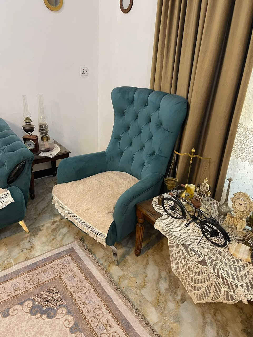 السلام عليكم
تخم للبيع عشر مقاعد نظافه 100‎%‎ 
ماكو اي ضرر بالقماش والسفنج 
السعر 1،250،000
المكان بابل


**إذا كنت صاحب هذا الإعلان وتريد حذفه لأي سبب، رجاءا أرسل رسالة إلى الدعم الفني**