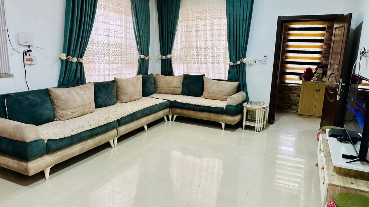 للأيجار٥٥٠دولار مقدمه شهرين ٢٥٠م طابق واحد غرفتين وصاله ومطبخ أستقبال وصحيات وكراج وحديقه
للاستفسار الاتصال على الرقم ‏‪***********‬‏
