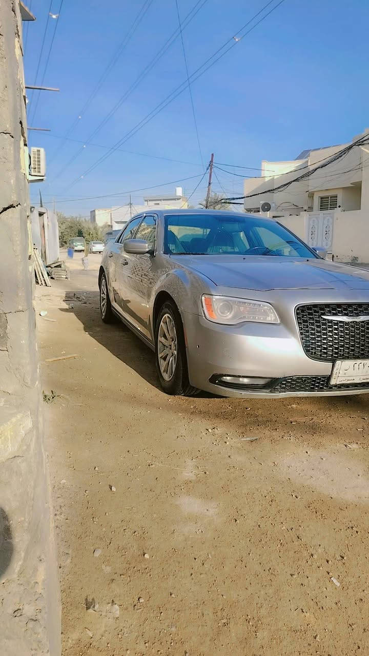 اوباما ٢٠١٤ مكفوله السياره ما مدفوع كمركه حداديه ومكينه اوكير كله جديد حتا العربانه مبدله مال ٢٠١٨ سعرهه ١١٥ اوبيه مجال قليل ***********
