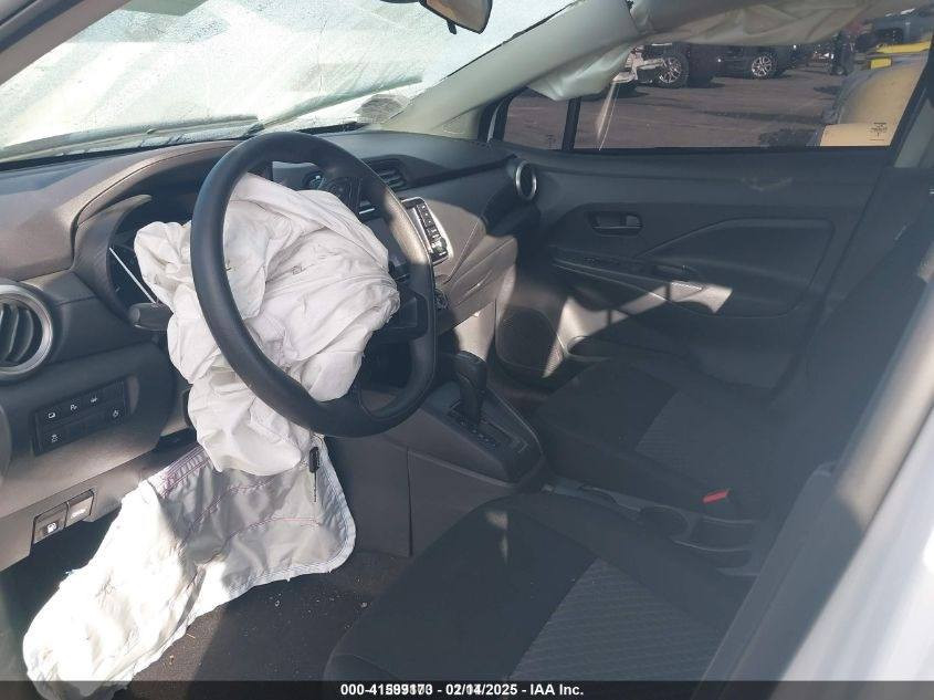 نيسان فيرسا موديل ٢٤ مدفوع كمرك وضريبه سياره حره بدون رقم تترقم اي محافظة سياره باقيه بحادثه مامصلحه السعر ٨٥ وبيه مجال قليل العنوان البصره العاليه مقابل الأصمعي هاتف *********** البصرة, العراق
