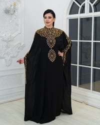 💕خليج مميزه بمناسبتج واطلالتج ويانا متوفر جميع القياسات الخاصه والعادي...