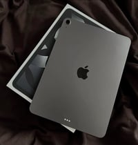 ايباد اير ٧ • ٢٥٦ • بطارية ١٠٠