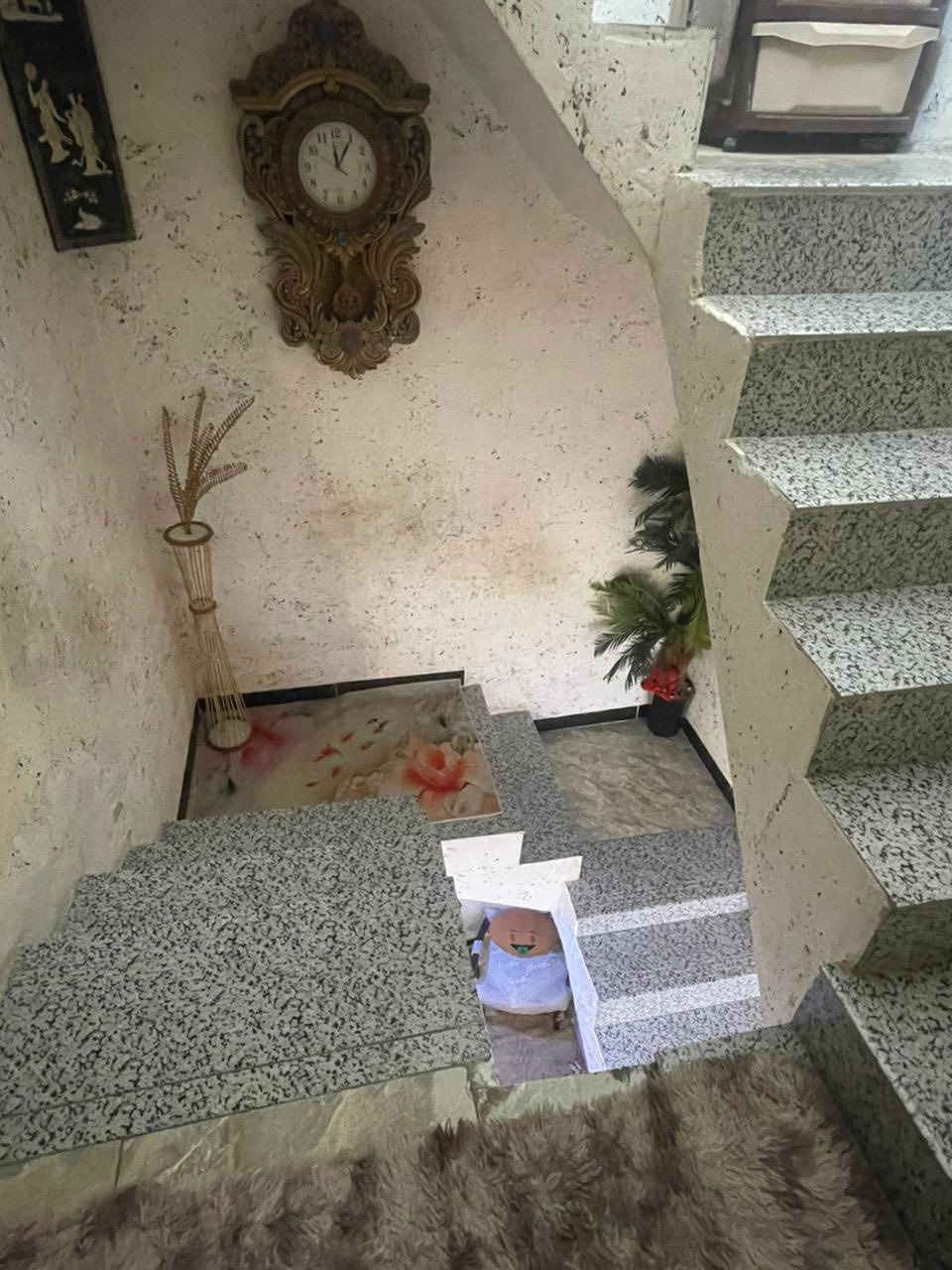 سلام عليكم للبيع ديوان المخابرات البيت ركن واجه ٧ونزال ٧وعشر سنتيمات السعر ١٥٥وبي مجال للشراي للاستفسار واتس ***********
