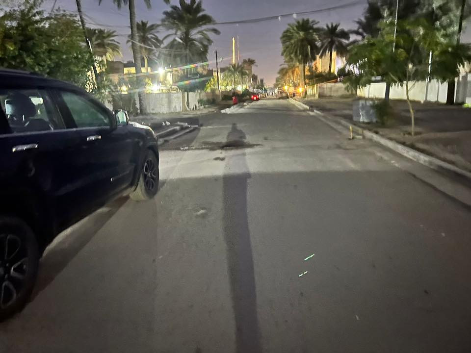 السلام عليكم قطعه ارض للبيع ملك صرف طابو العامريه حي الخضراء محله (639)المساحه 365 واقع حال 420 للاستفسار اتصال على الرقم ***********
