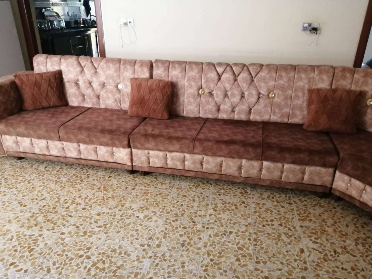 ديوان 7 امتار ونص خشب عراقي لوح واسفنج مضغوط عراقي جديد حرف ال280 وبي مجال مستعمل شي قليل جدا جدا


**إذا كنت صاحب هذا الإعلان وتريد حذفه لأي سبب، رجاءا أرسل رسالة إلى الدعم الفني**