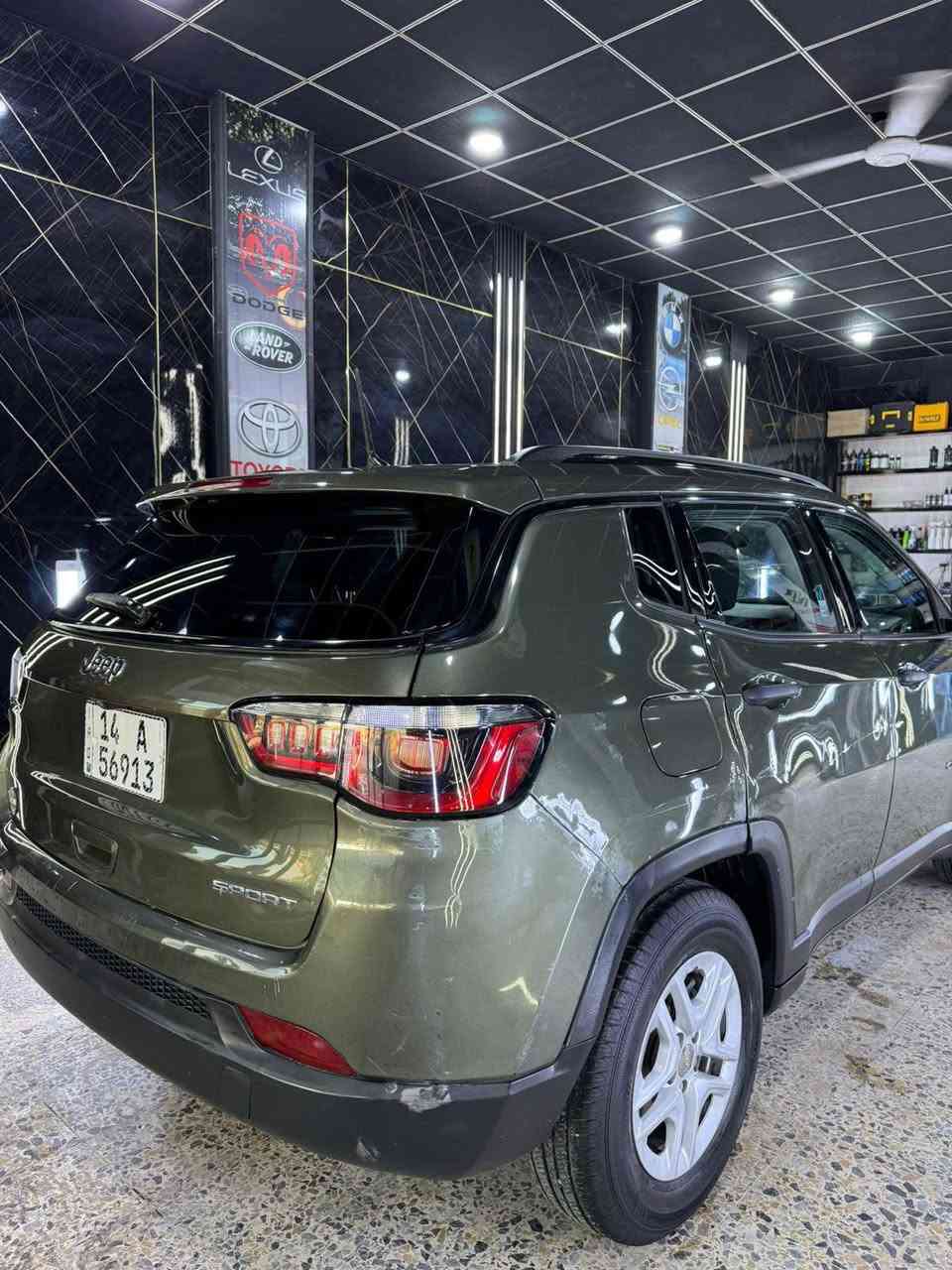 السلام عليكم 

للبيع فقط 

جيب كومبارس موديل 2018 

وارد امريكي تقرير تعمل وتسير 

بدون اي اعطال او حوادث بدون صبغ وضرر مكفوله 

رقم بصره حره بسمي تحويل

ماشيه 130 الف كيلو 

مكينه 2400 

مكينه كير حداديه تبريد 
كله جديد سياره جاهزه 

سياره جاهزه وجديده

مكاني بصره معقل 

*********** البصرة, العراق
