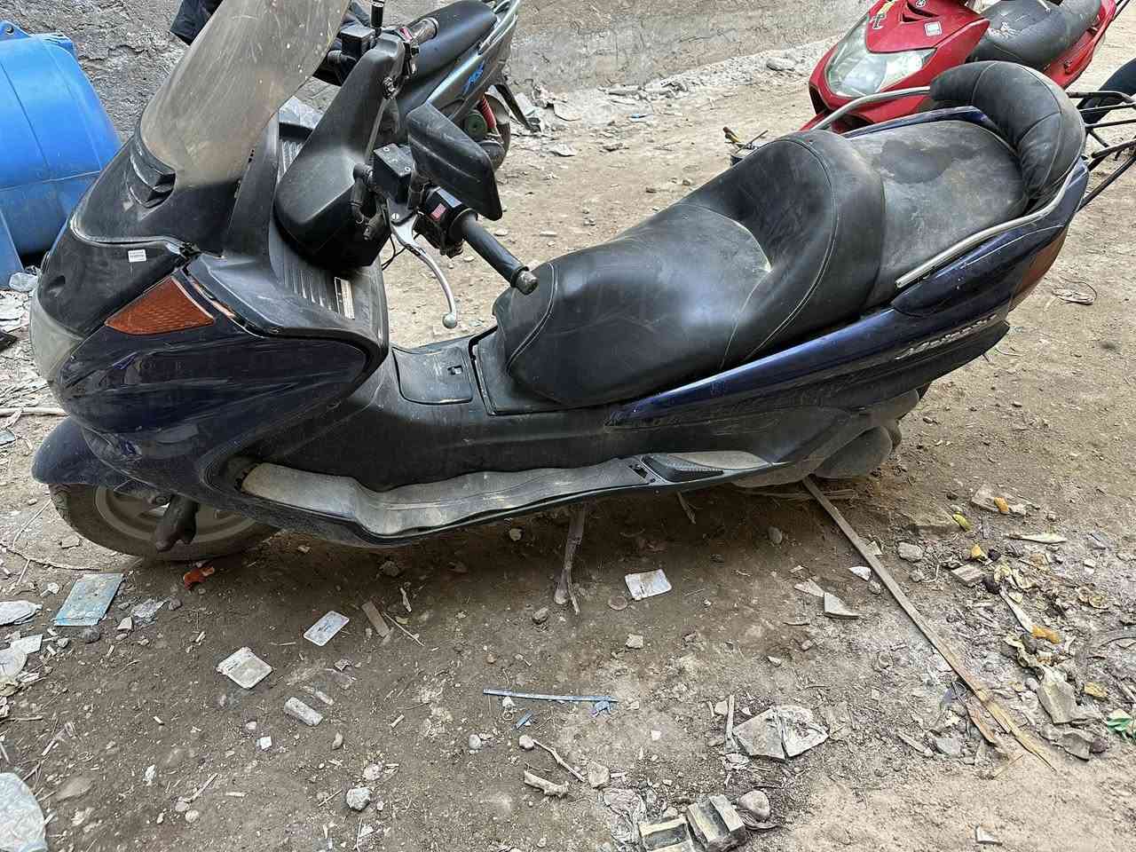 السلام عليكم ورحمة الله وبركاته 
دراجه ماجسته موديل 2010 
الدراجه ابيعه تفصيخ 
العنوان بغداد الدوره 
***********
