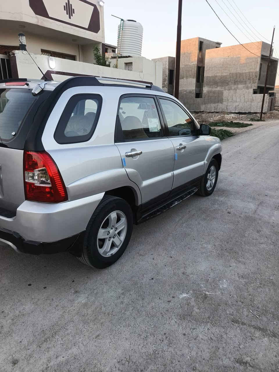 سلام عليكم سبورتج موديل ٢٠٠٩ خليجي داخل بيجي مكفولة كفالة عامة مثل ما موضح بالسونار صدر امامي خلفي جديد تخم تاير رقم بغداد الدولي الجديد مكينة ٢٠٠٠ السيارة جديدة بمعنى الكلمة السعر ١٢٢ و بيهة مجال حك الجية المكان تقاطع القدس هاتف ***********
