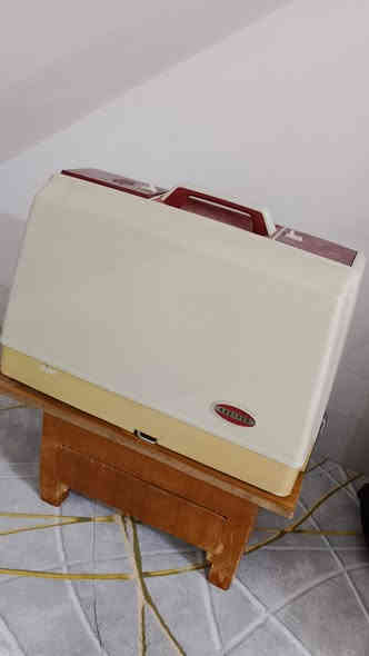 مەکینەی خەیاتی برادەران اسڵی 24 نەخش بۆ فرۆشتن زۆر کەم بەکارهاتووە ناونیشان هەولێر *********** بەشەرت و زەمان
