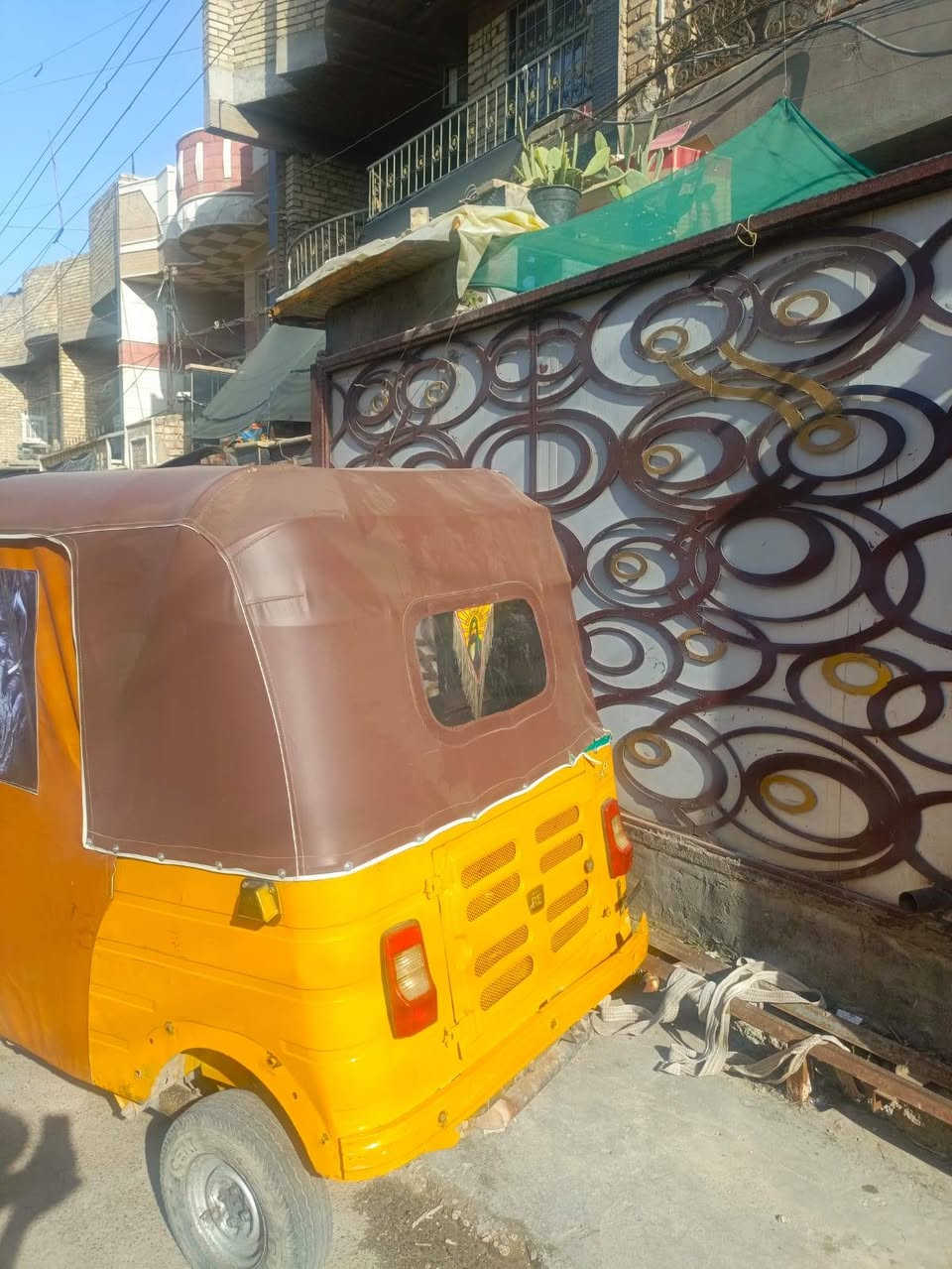 تكتك 20 بيه اكسل عاطل 5 ونص بيه مجال مرقم بسمي ***********
