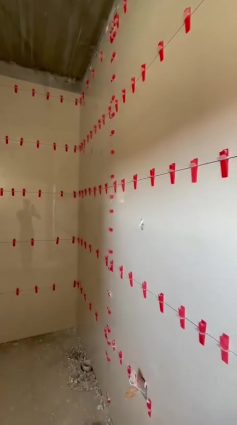 ي سلام عليكم متوفر كادر سيراميك وبورسلين العمل هندسي ودرجه اولى ونشتغل جميع المحافضات الي يريد يتفضل خاص او يتصل واتساب ***********
