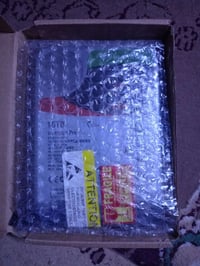 هارد تيره 16 كبس شركة فتحته و فحصته على لابتوب مالتي قديم يشتغل وماعرض...