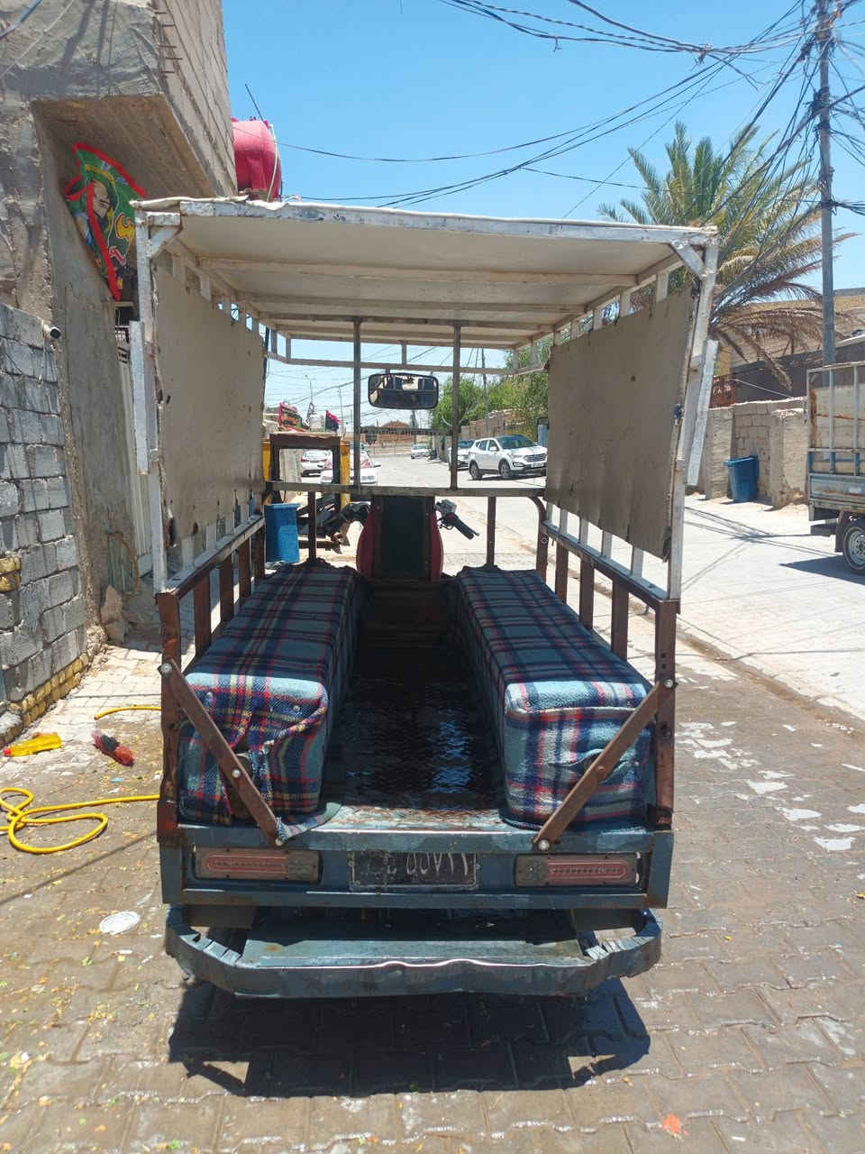 السلام عليكم ستوته للبيع موديل ٢٠١٠ رقم اسود وسنويه ستوته جاهزه مصطبات ومحجر وتواير خطه وظفيره وشاصي السعر خاص الاتصال عالرقم ***********
