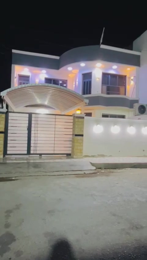 بيت للبيع طابو ملك صرف المساحه 200متر واجها 10ونزال 20 البيت فول مواصفات طابقين بناء حديث 4غرف نوم صحيات داخليه وخارجيه حديقه وكراج خدمات كامله موقع مميز العنوان المدائن سلمان باك منطقه التصنيع للاستفسار الاتصال على الرقم ***********
