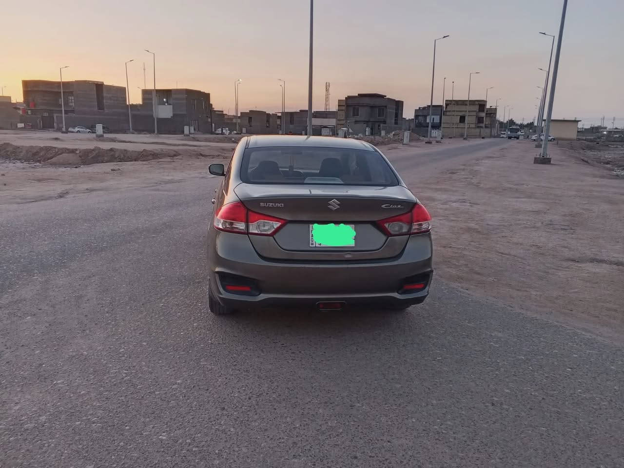سلام عليكم سازوكي مديل 19 بدون راعي ابيع ادوات ادوات سياره جاهز من كلشي مكينه كير حداديه تايرات سياره خير من الله ماشيه 70الف مكاني بصره سعره 55وبيه مجال ل شراي تواصل ع رقم ***********
