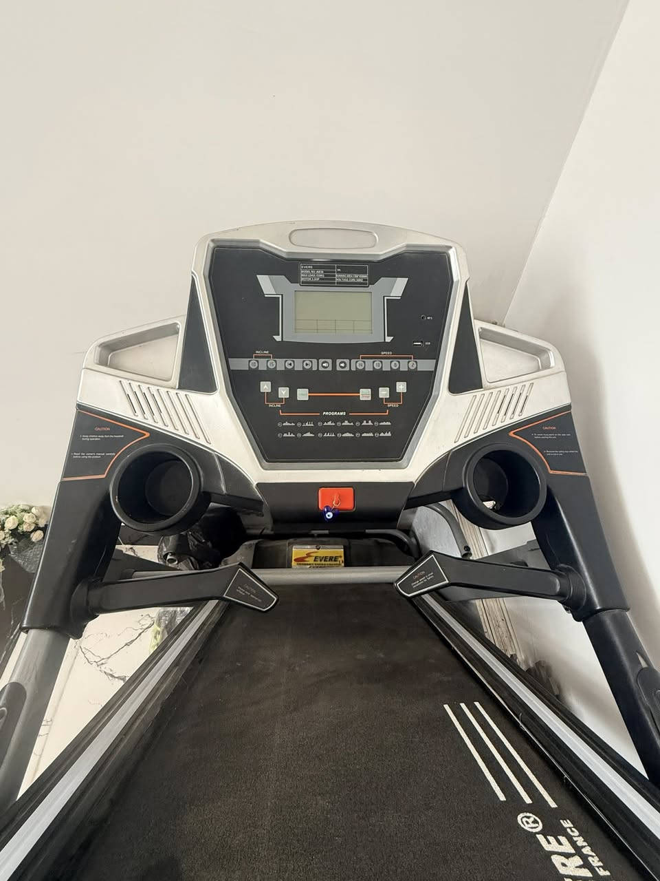 جهاز جري وزن 150 جبلي  كلش نضيف  وسماعات MB3 وجهاز هزاز السعر 250


**إذا كنت صاحب هذا الإعلان وتريد حذفه لأي سبب، رجاءا أرسل رسالة إلى الدعم الفني**