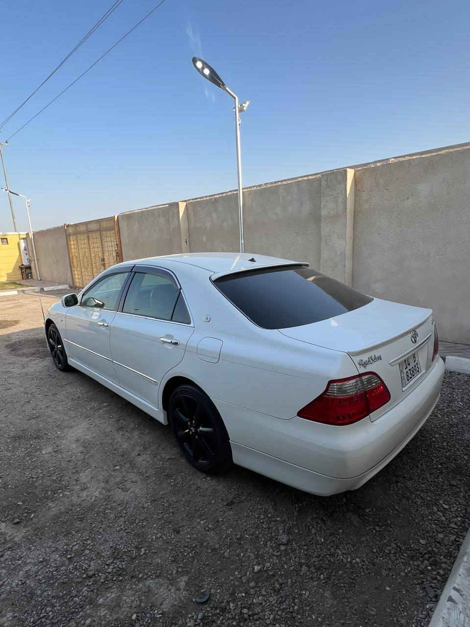 ‏سلام عليكم كراون شاهينه دخول جديد بريحت شركه موديل 2006  شاصي 80 بصمه رصاصي رقم بصره B  سنويه 31 تحويل نفس يوم مكفولة كص+نقل+ضربه+صبغ+بارد+تبديل شرط كفاله عراق +يابان  مواصفات 3 دكم ويل 18 مال حاويه جديد محرك وكير حداديه جدد برغي ما مفتوح بيه مكان سياره بصره بيع فقط سعر 168 وبيه مجال شراي اتصل ***********
