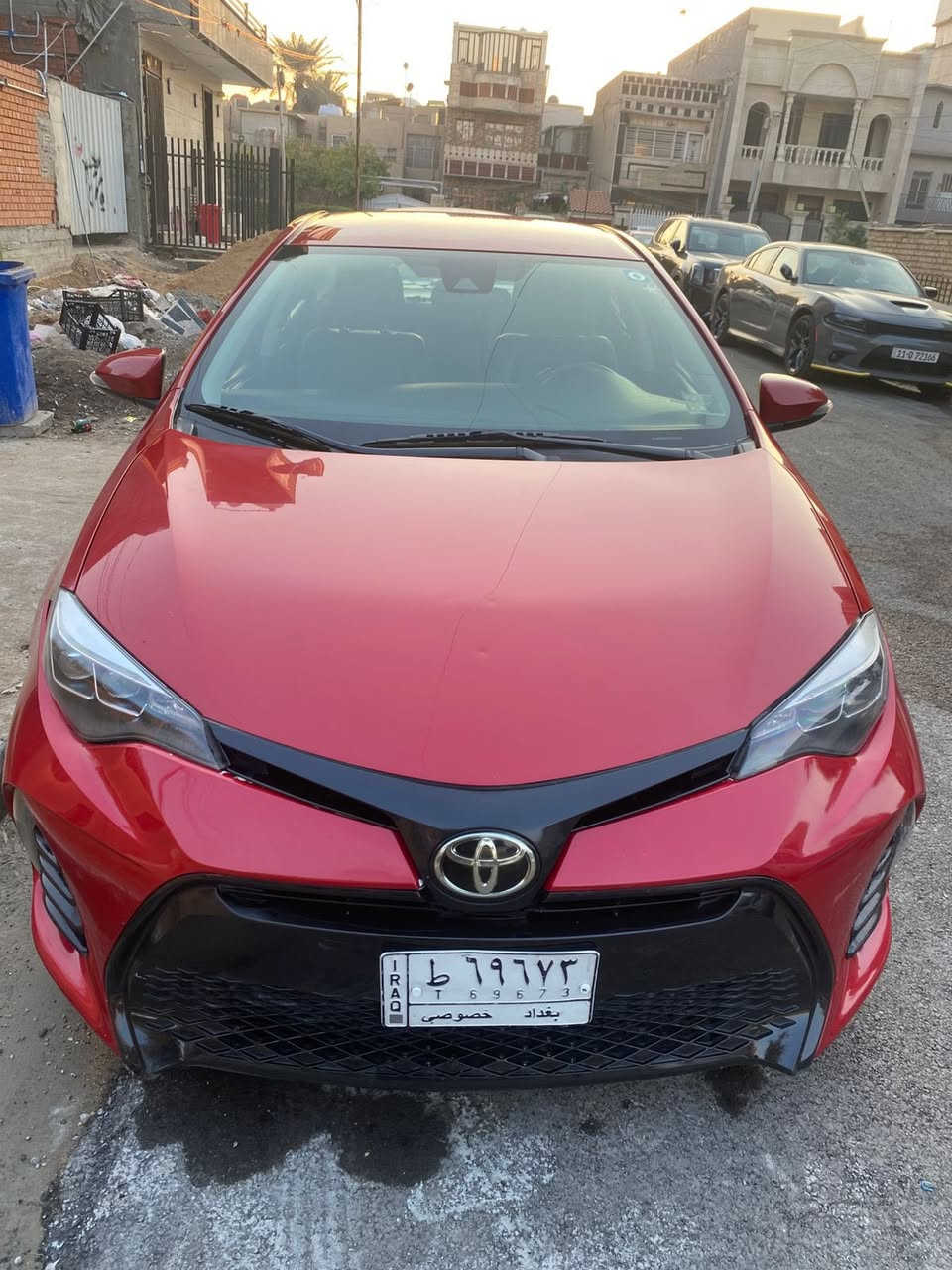 السلام عليكم 
كورلا 2017 se وارد امريكي 
بدون حادث داخله فقط دعاميه  وبيهه حادث بلعراق جاملغ وباب مبدلات بلادي  بدون ايرباك لا دركة و لا كشن و لا شي بلادي مال شركة 
كفالة من الضربة و الغرق 
السيارة مقاعد جلد
مقاعد كهرباء 
شاشة 
كامرة تحكم ستيرن فول  
شفتات ستيرن
كروز سرعة  
اشاير بالمري 
ويل كب ١٧
سنتر لوك مركزي 
بجم قرش فول لد 
لايت زنون 
السيارة جديدة حيل و على ايد وحدة بدون نقص برغي 
رقم بغداد باسمي السعر (133)
مكان السيارة بغداد 
رقم صاحب السيارة ‭0771 297 6388‬
