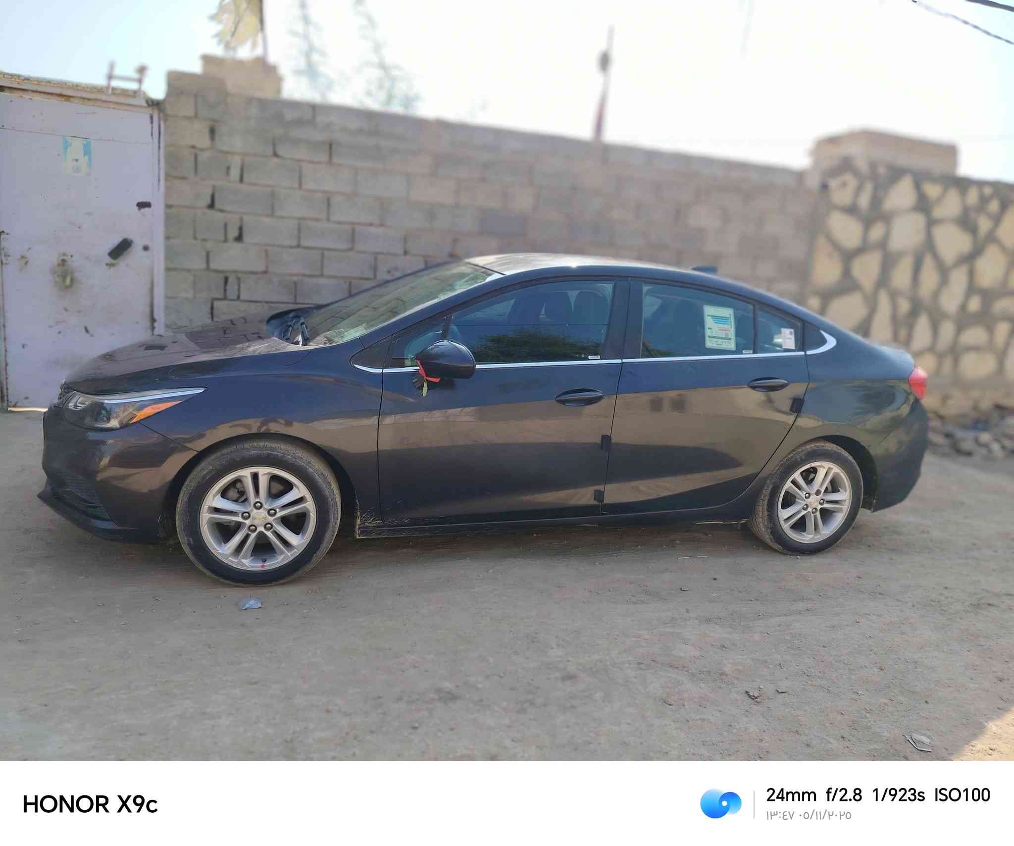 السلام عليكم
شوفر كروز 2017 امريكي

 بيه لغد خلفي صبغ ورشات بسيطه طول شبر فقط 

تحكم ستيرن 

مثبت سرعه 

مكينه 1500

رقم السياره القادسيه

السعر 90 وبيها مجال

مكاني الديوانيه

رقم الهاتف ***********

‭
