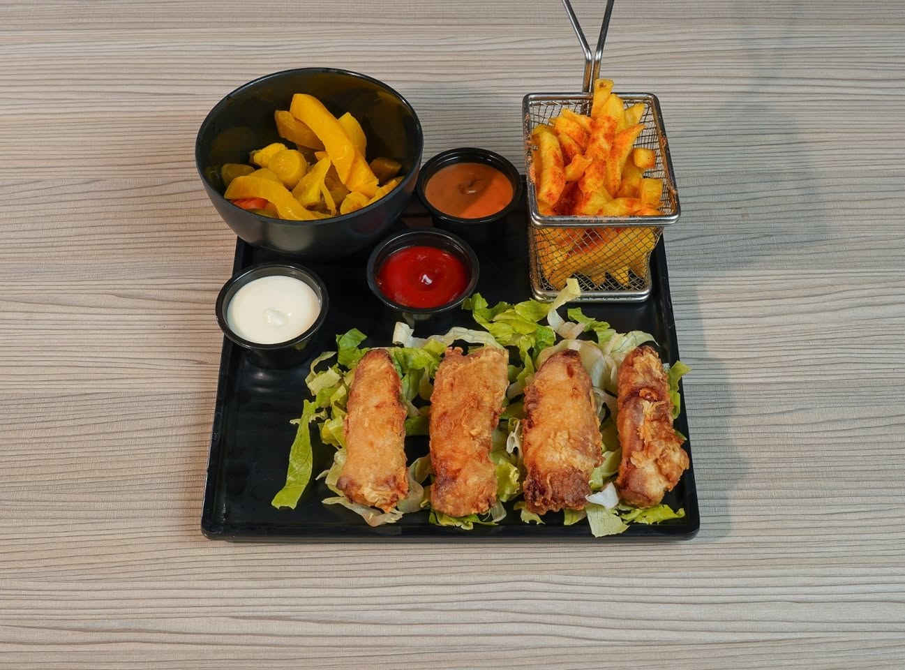 سيتـــــم  يـــــــووووم بــأذن الله
 افتحـــاح مطعــم وكـوفــي روتــــــانــااااا 
جميــــــع مــاكــــــولات الــغـــــربيـــه مـــتـــوفــره

✅كنتــــــاااااكــي🍗
✅شــــــاورمــاااا 
✅بيتــزااا 🍕لــــحــم + دجــــــاااج
✅بــركـــر 🍔لــحـــم
✅بــركــــر🍔دجــاااج 
✅طبـــــق🍲ريـــزو 
✅زنـــــ🌯ــجــــر 
✅تــويـستـرر
✅فــــــاهيتــاااا

كافية روتانا : مطعم وكوفي وقاعه للأفراح
العنوان: الأنبار الرمادي سدة البعلوان 

*********** بي وتساب

‭
