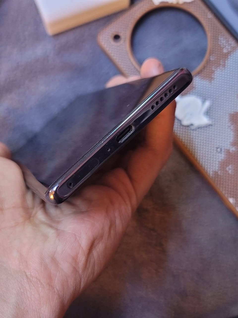 سلام عليكم اقره وبخدمتك
ابيع وراوس ( اراوس فقط ايفون وانطي فرق ) 
............................... 
انفنكس زيرو 40 5g 
الذاكره 256/24
المعالج 8000
البطاريه 5000
الكامره 108 
الشحن 45 واط سريع 
وشحن وايرلس 20 واط 
الشاشه 144 هيرتز 
لمبايل فول فول فول عملاق وجديد كسر كارتون زلغ مابي 
مكاني البصره 
***********
سعر 450 
او مراوس ب ايفون ايفون ايفون  وانطي فرق
