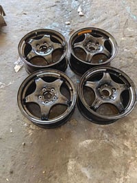 للبيع طخم ويل حاويه جديد حجم 16 سعر 350 الف 07741303099