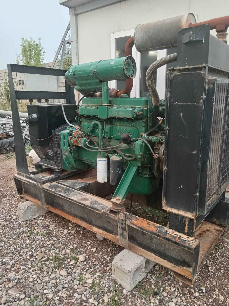 مولد جديد شرط لانفخ ولا صرف بلادي السعر ٥٠ ورقه وبي مجال للاستفسار ***********
