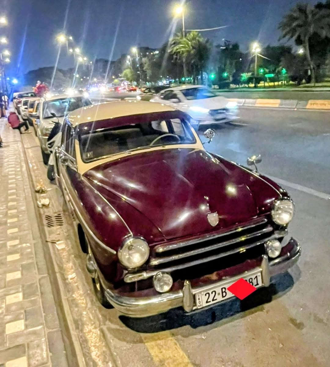 سلام عليكم للبيع وصول من اوربا سيارة انتيكا رينو كلاسك ملكي موديل ١٩٥٣ من تراث القديم رقم  شمالي أصولية السيارة المحرك مكفول باسمي سيارة موجوده في بغداد حاليآ السعر مناسب 
***********
***********
