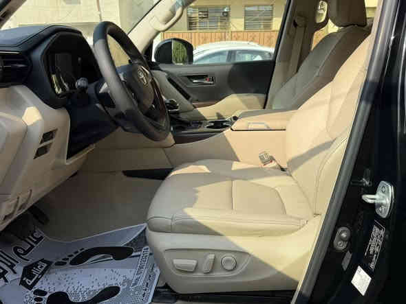 تويوتا لاندكروز GXR 2022 SAS
تويوتا لاندكروز 2022 (ضمان شركه ساس )

مكفوله كفاله عامه
رقم بغداد
محرك 4000 تنفس طبيعي
عداد المسافه38000km
السعر 64000$
العنوان بغداد السيديه
الاتصال ***********
