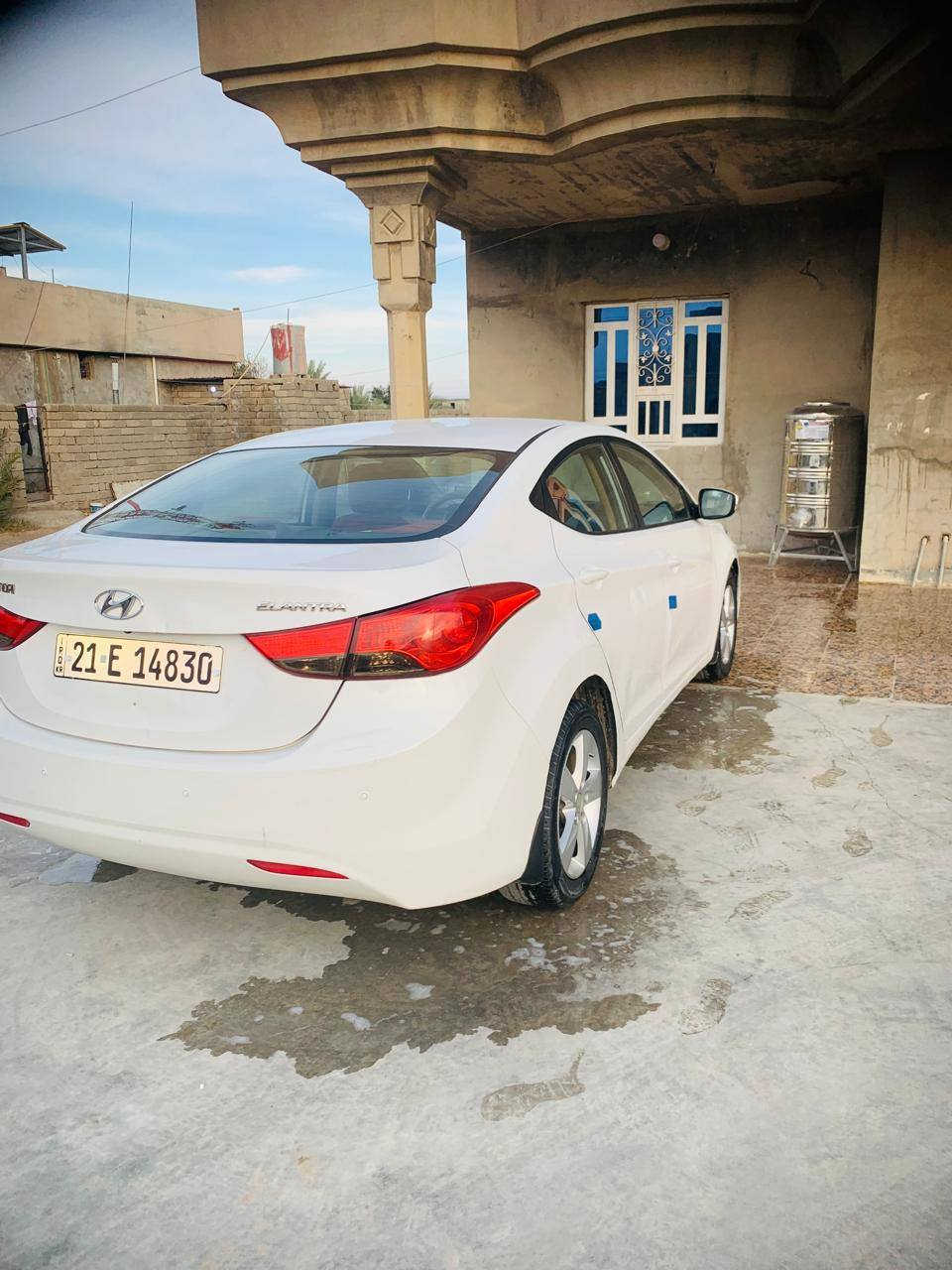 سلام عليكم سيارة للبيع انتره 2012
كير ومحرك شرط تخم تاير سيارة مكفولة فقط نص باب صايق مصبوغ
السعر 120
الاستفسار
***********
***********
