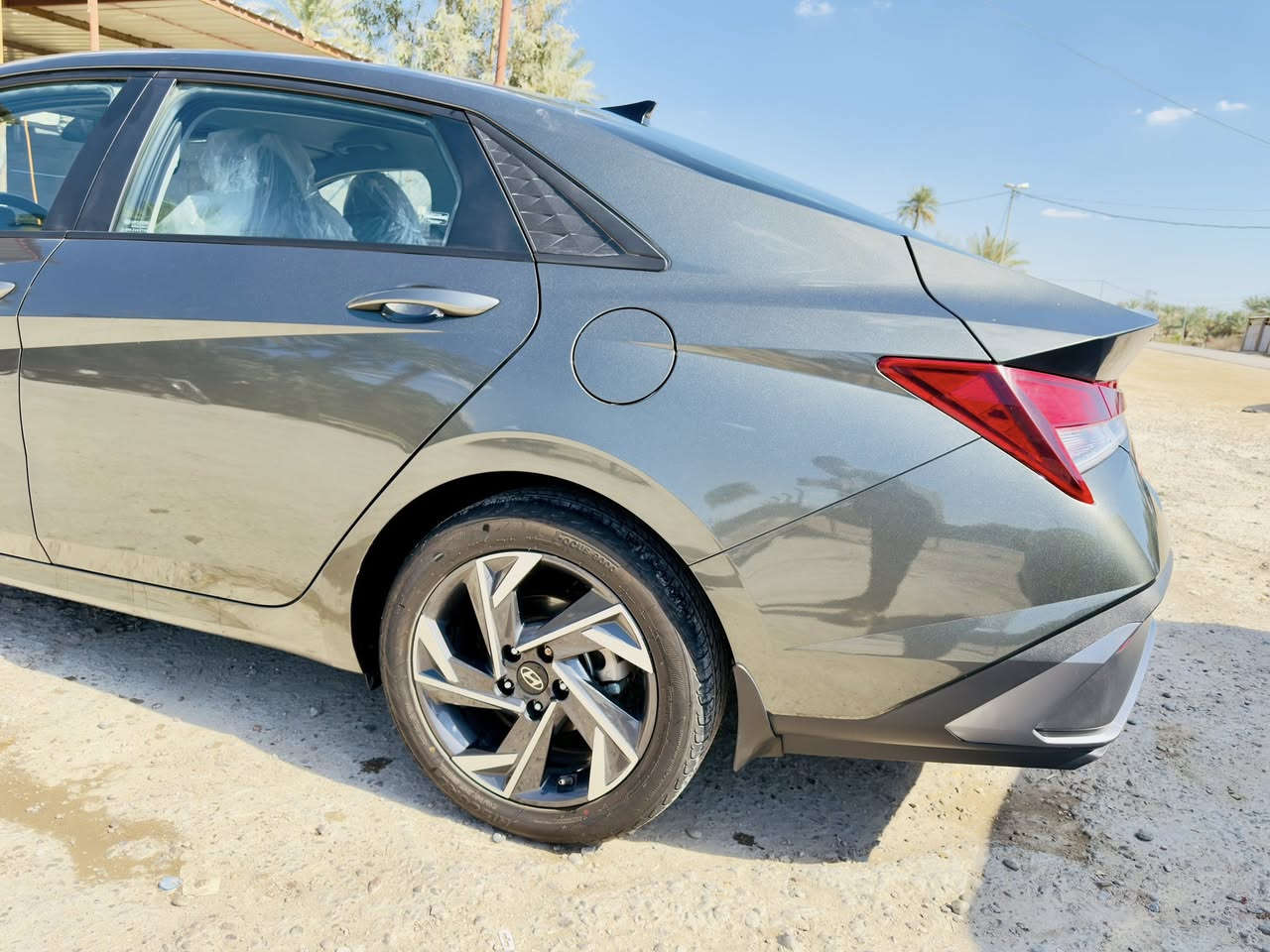 السلام عليكم
هونداي النترا موديل 2024 للبيع 
الحادث / فقط كسر بالدعامية ( كلين ) 
بدون تبديل بدون صبغ نهائياً 
رقم اربيل الجديد هزه جديده بأسمي مداور ثاني يوم 
المواصفات فول عده الفتحة 
_بصمة تشغيل 
_عداد المسافة 11 الف 
_بصمة ابواب
_دخول ذكي 
_انارة ترحيب بالابواب
_شاشه متصله ديجتال
_كشنات تدفئة  
_مانع تصادم 
_رادرات جانبيه 
_تشغيل عن بعد 
_3 انظمة قيادة 
_درايف مود 
_اوتو هولد 
_ويل حجم 17
_قيادة ذاتيه 
_تحديد مسار
_ماصدات ولايت زنون 
وباقي مواصفات الالنترا معروفه
السيارة بحالة جيده جداً 
مكانها بالحلة 
السعر 17.000$ وبيها مجال
***********
